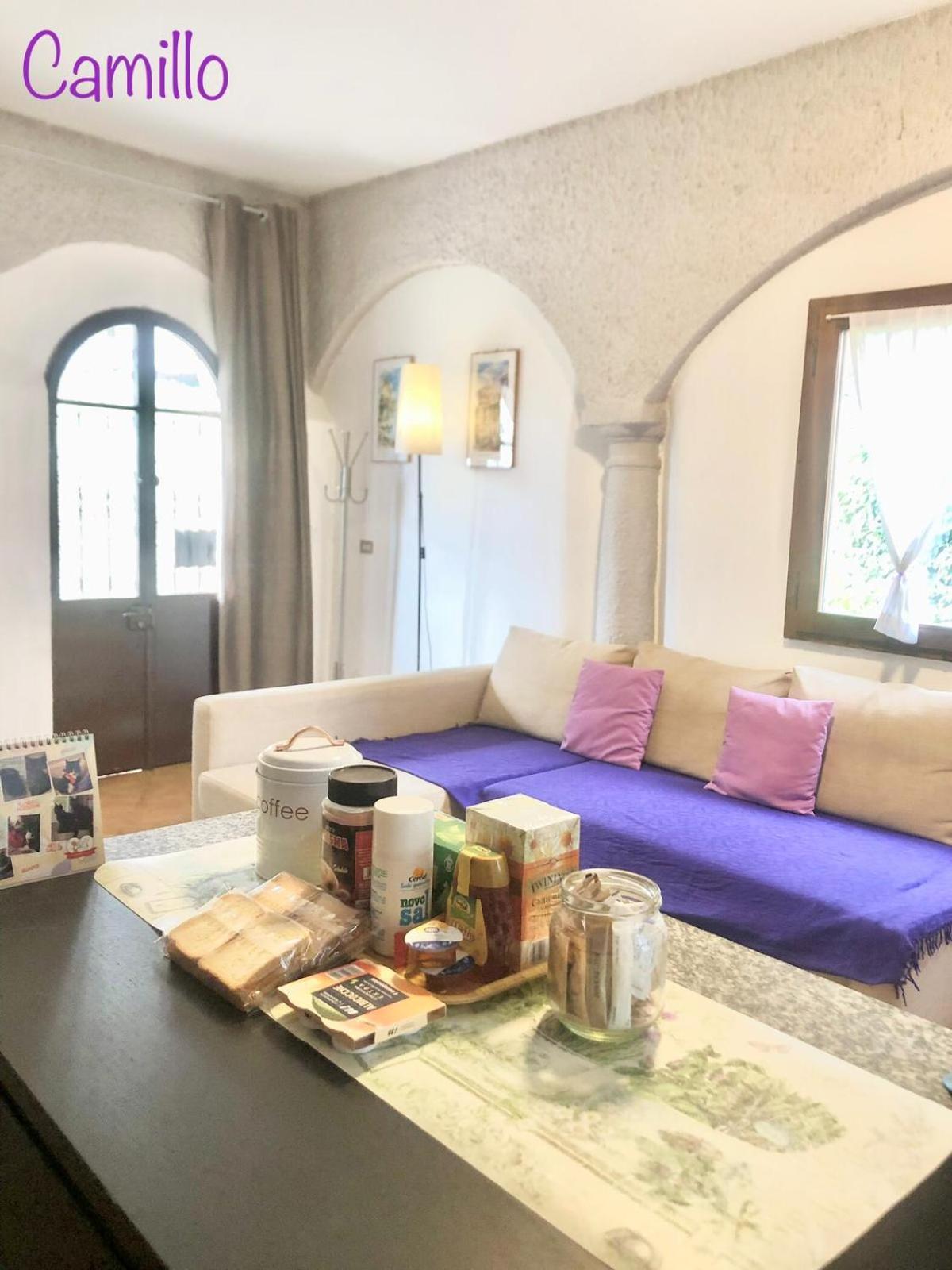 Villa Le Vignole Ameno Ruang foto